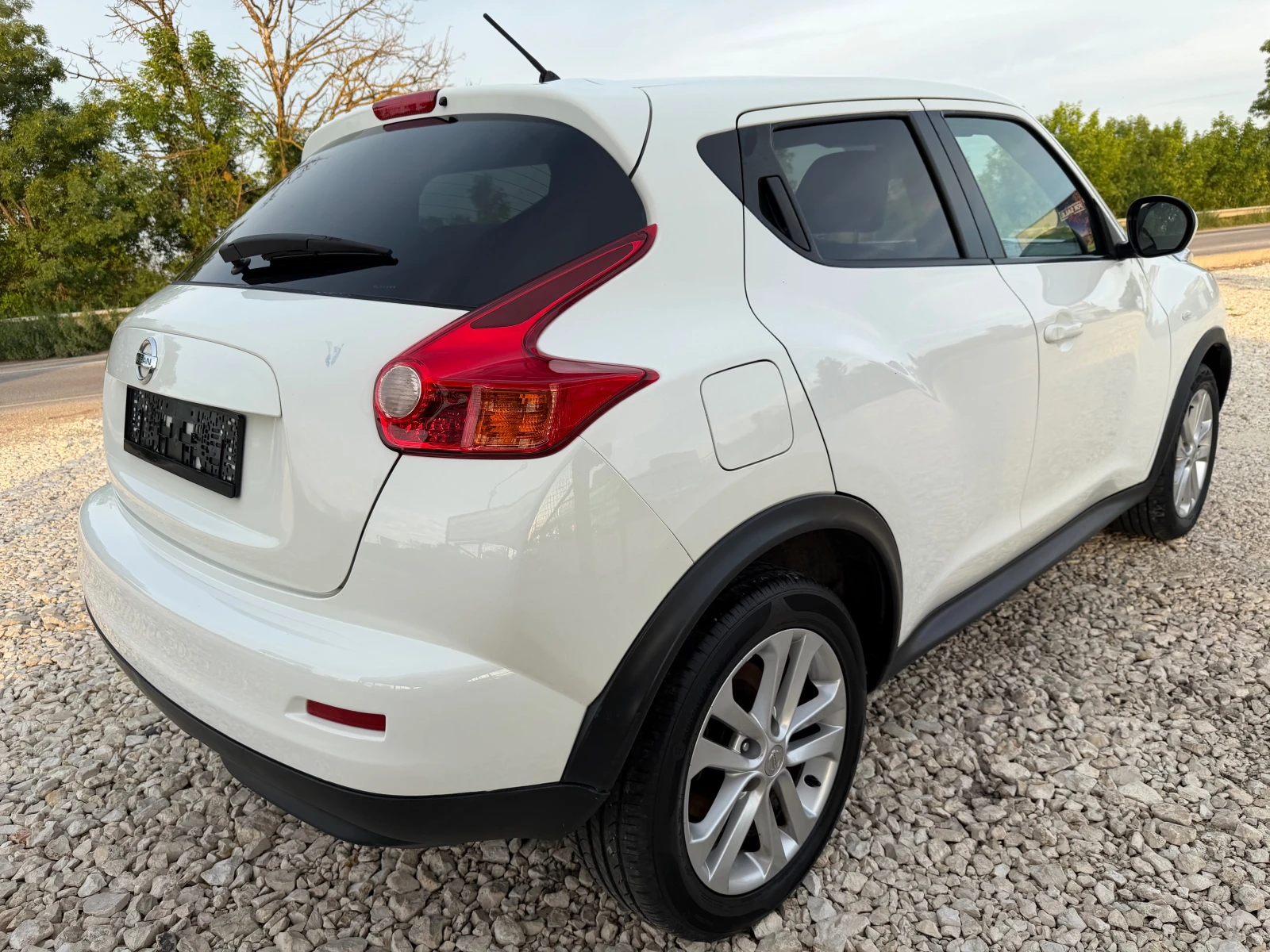 Nissan Juke 1.6i 16v/117p.s-Benzin/Euro 5, снимка 3 - Автомобили и джипове - 54696283