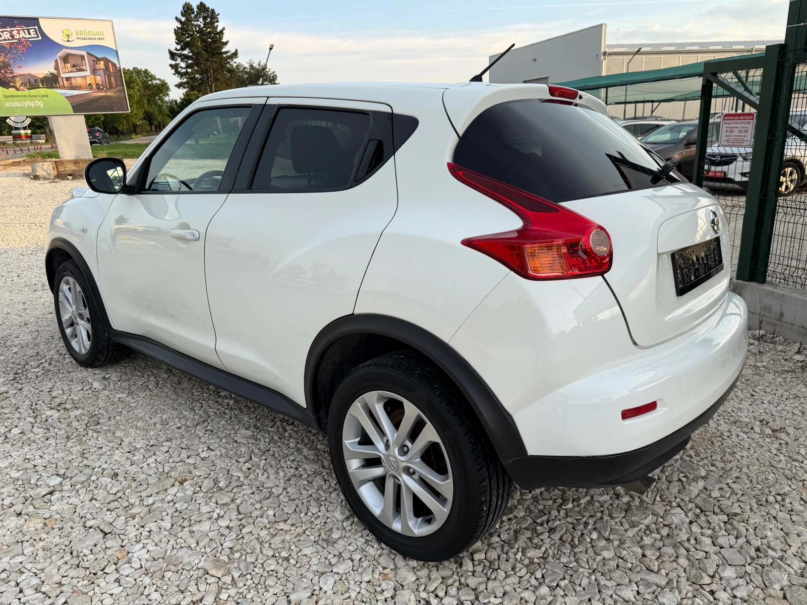Nissan Juke 1.6i 16v/117p.s-Benzin/Euro 5, снимка 4 - Автомобили и джипове - 54696283