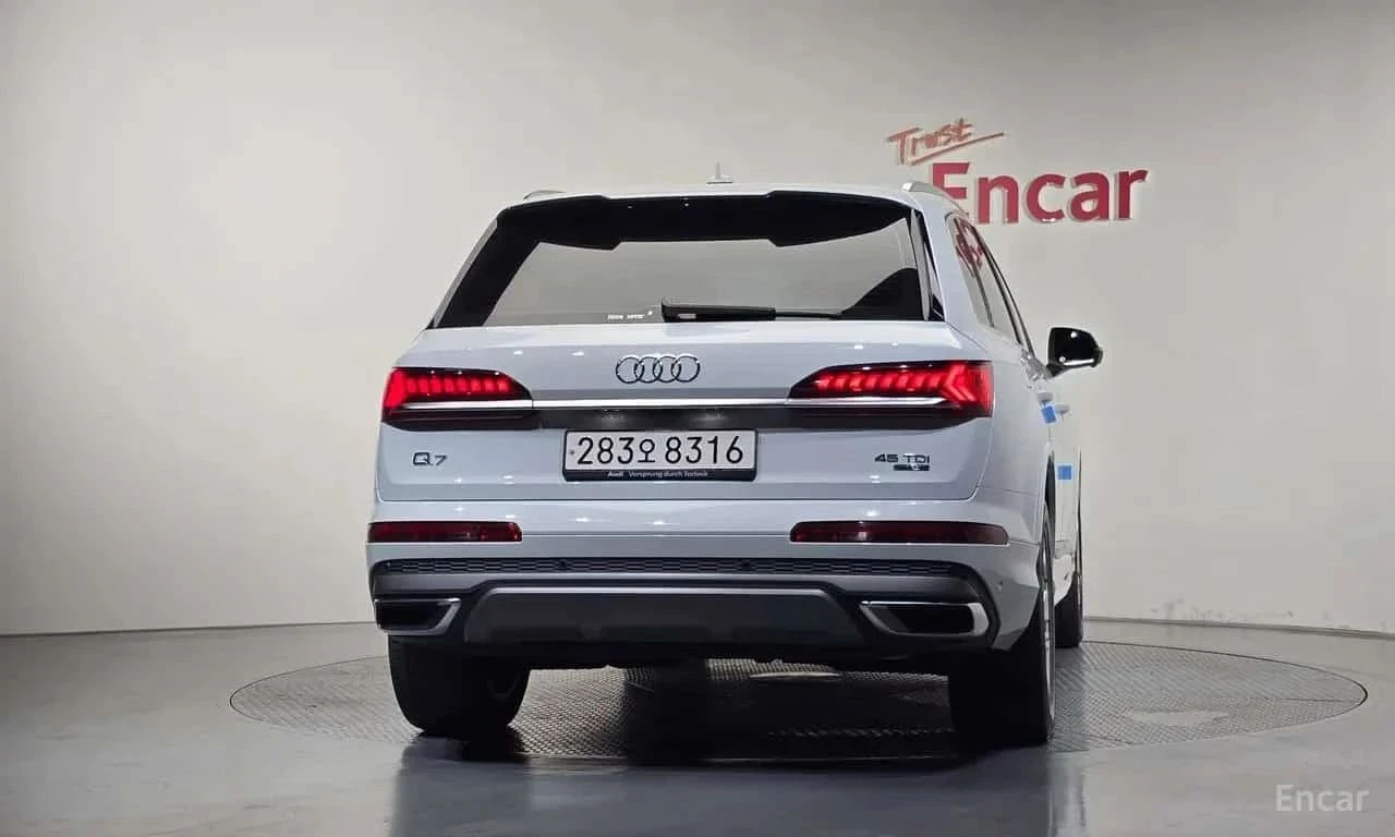 Audi Q7, снимка 4 - Автомобили и джипове - 56684985