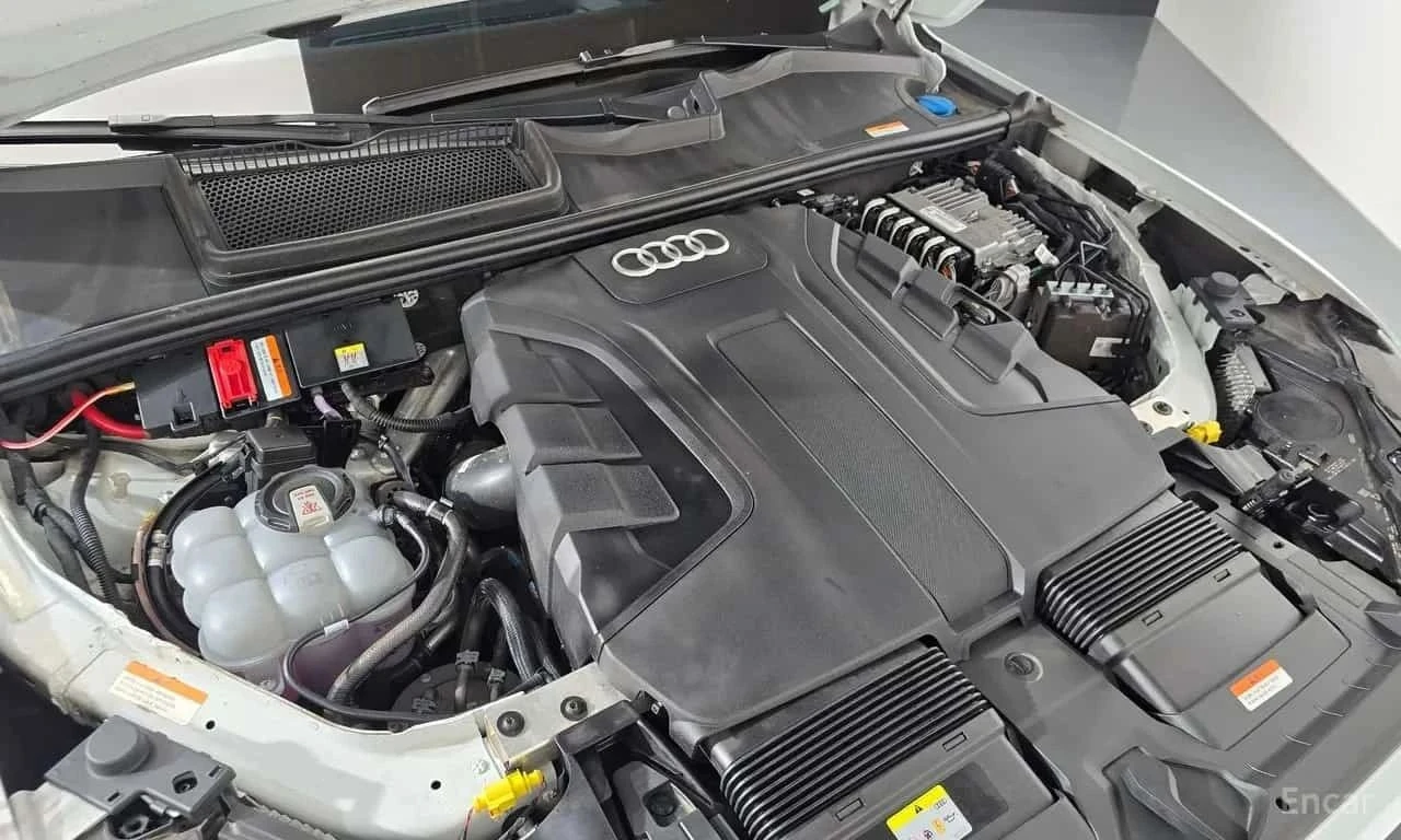 Audi Q7, снимка 6 - Автомобили и джипове - 56684985