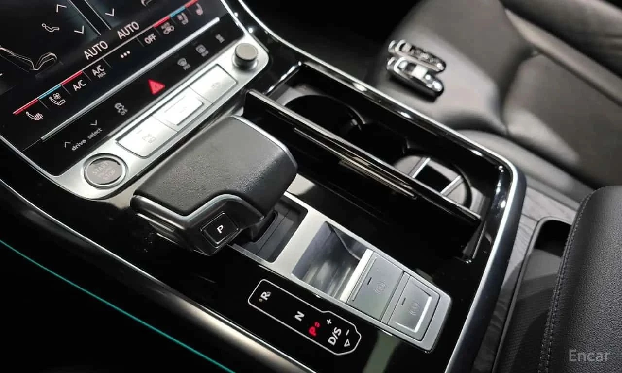 Audi Q7, снимка 13 - Автомобили и джипове - 56684985