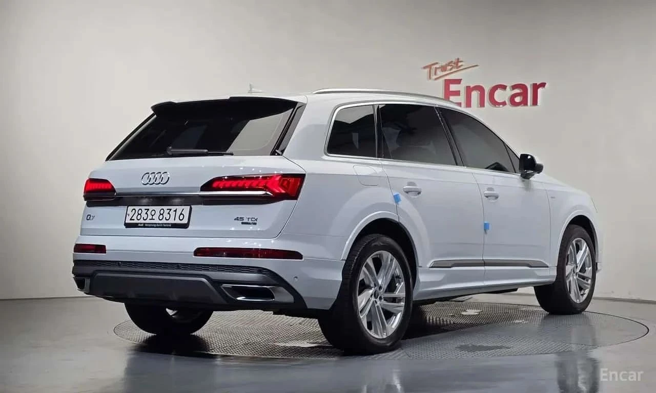 Audi Q7, снимка 2 - Автомобили и джипове - 56684985