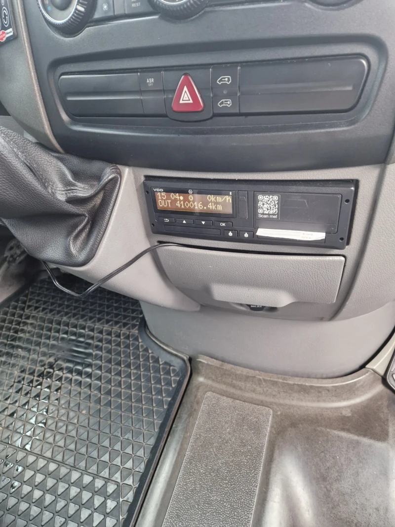 VW Crafter, снимка 7 - Бусове и автобуси - 52367231