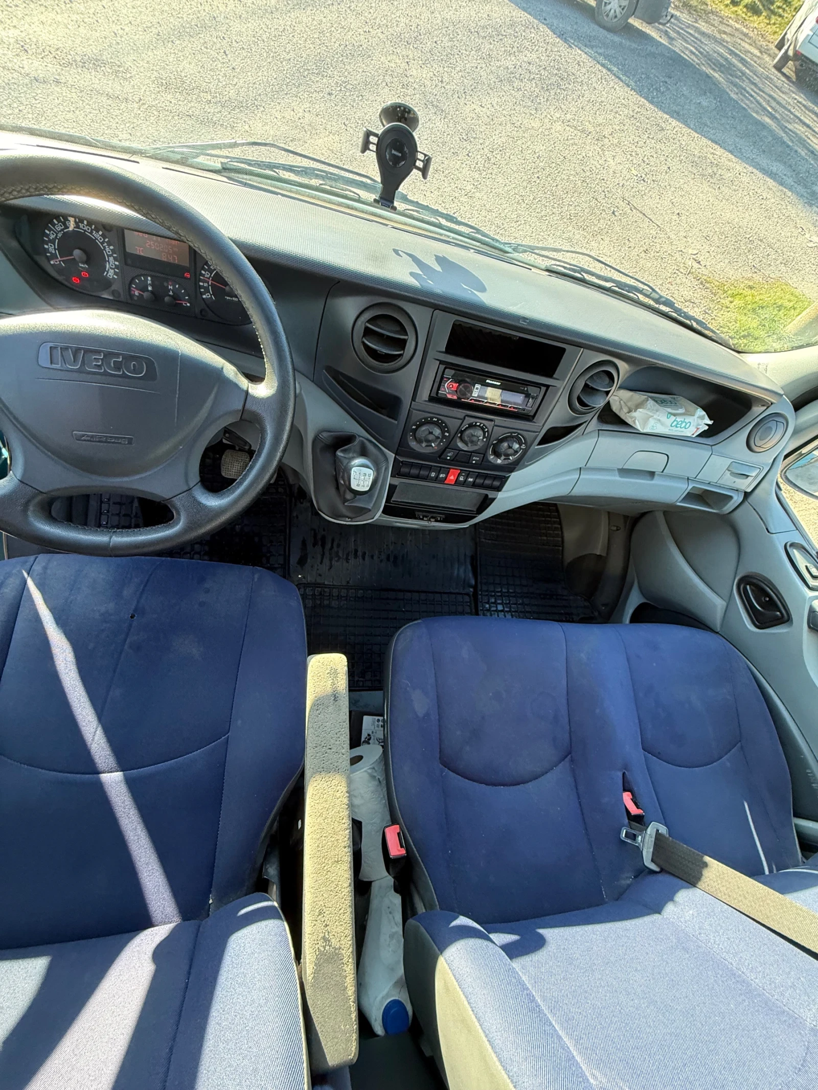 Iveco Daily 3.0HPI 180к.с., снимка 9 - Бусове и автобуси - 53793508