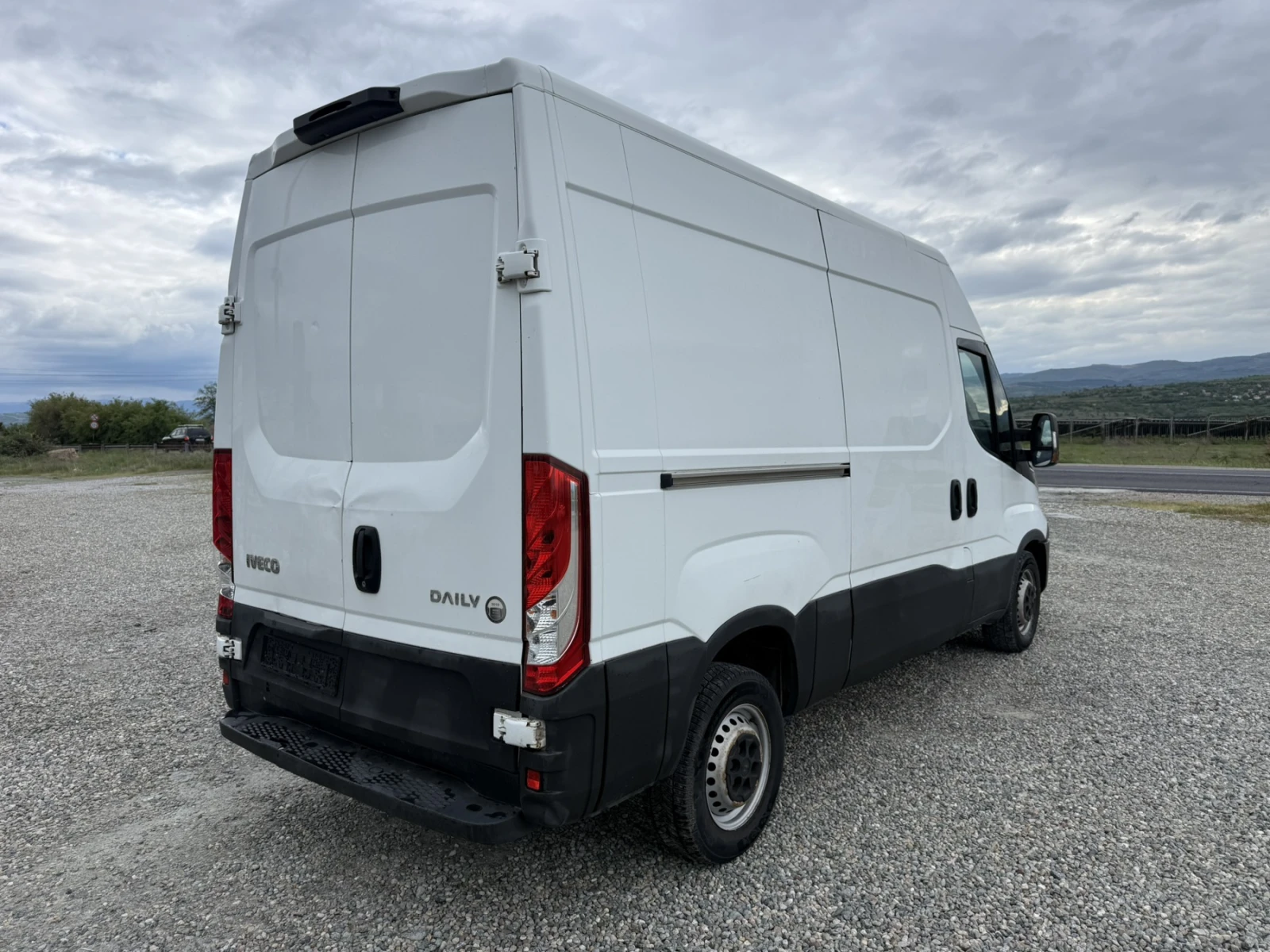 Iveco Daily 35-120, снимка 6 - Бусове и автобуси - 54395368