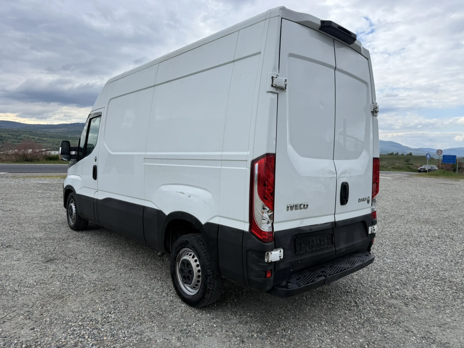 Iveco Daily 35-120, снимка 8 - Бусове и автобуси - 54395368