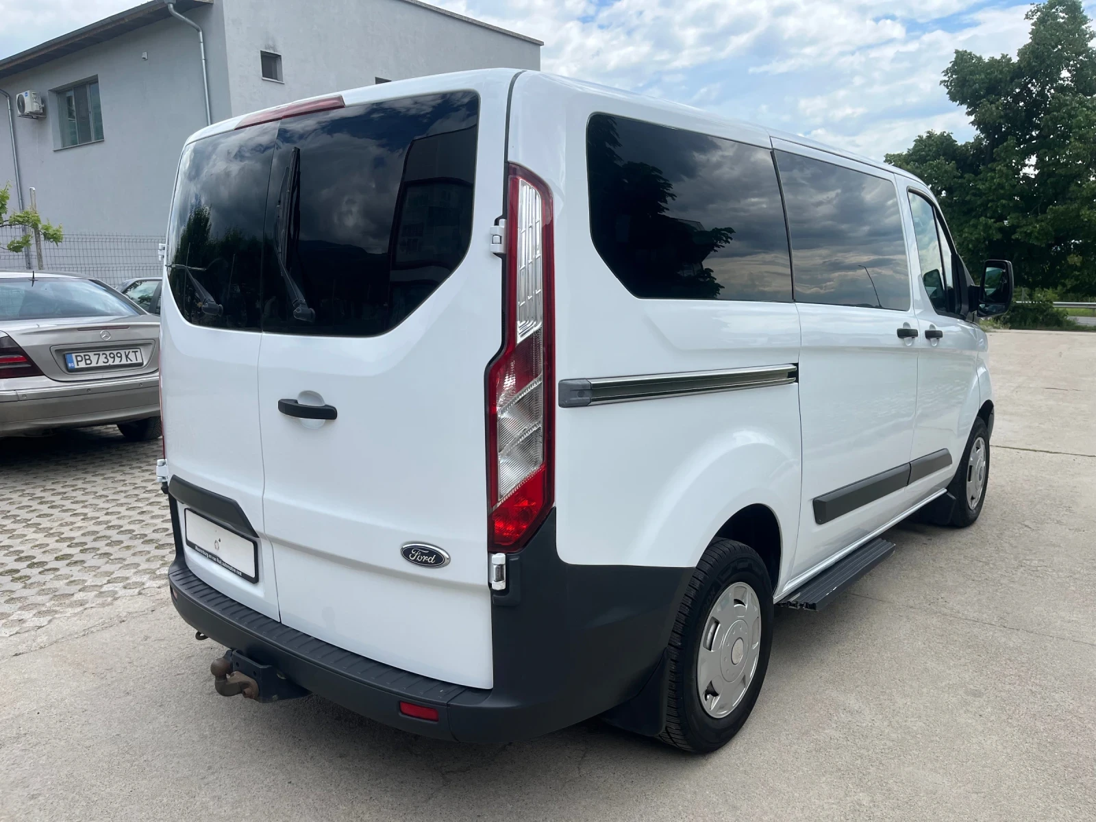 Ford Transit Custom 2.2tdci/ 9места/ климатик , снимка 3 - Бусове и автобуси - 54715589