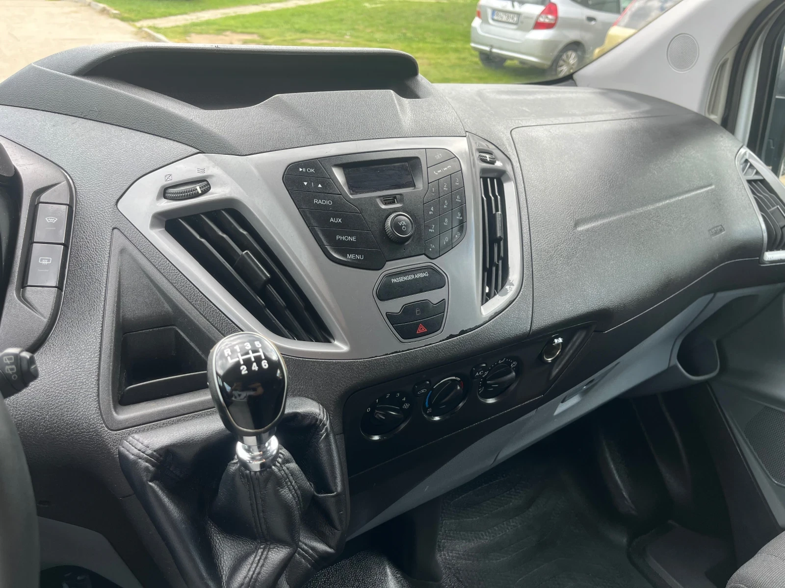 Ford Transit Custom 2.2tdci/ 9места/ климатик , снимка 13 - Бусове и автобуси - 54715589
