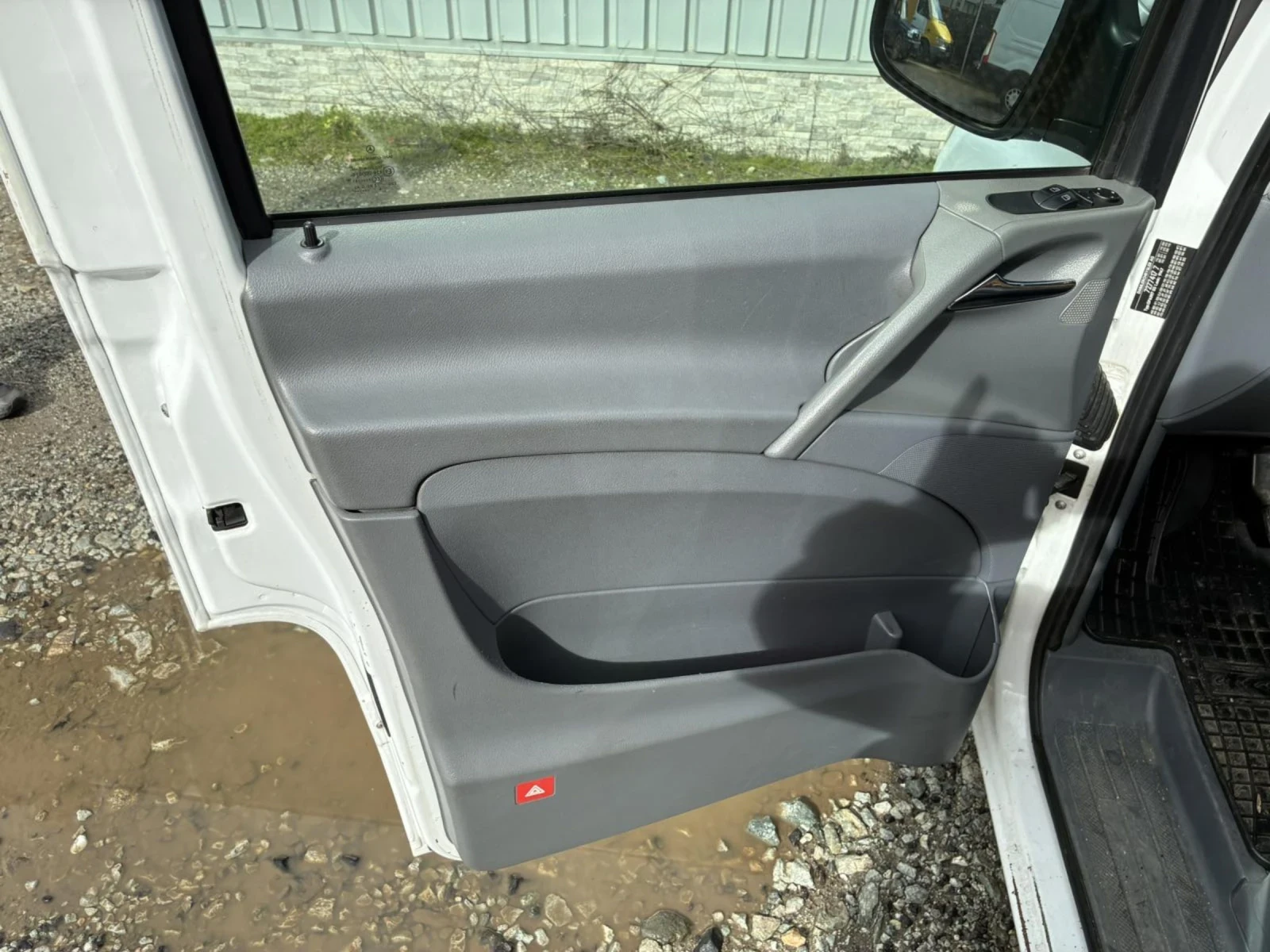 Mercedes-Benz Vito 109cdi 9 mesten, снимка 12 - Бусове и автобуси - 55425882