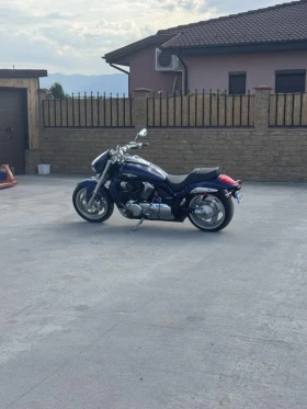  Suzuki Boulevard