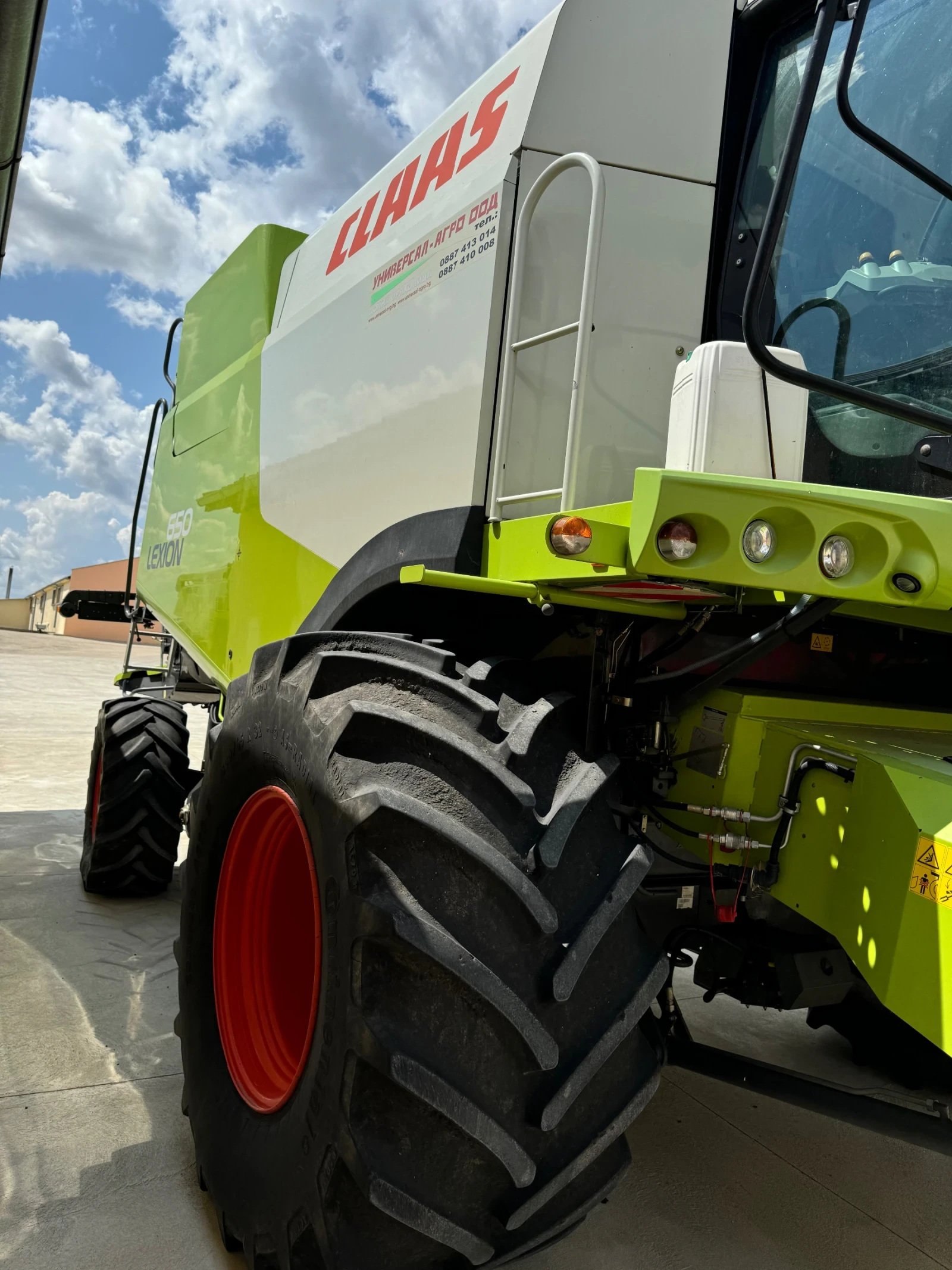 Комбайн Claas Lexion 650, снимка 6 - Селскостопанска техника - 53857391