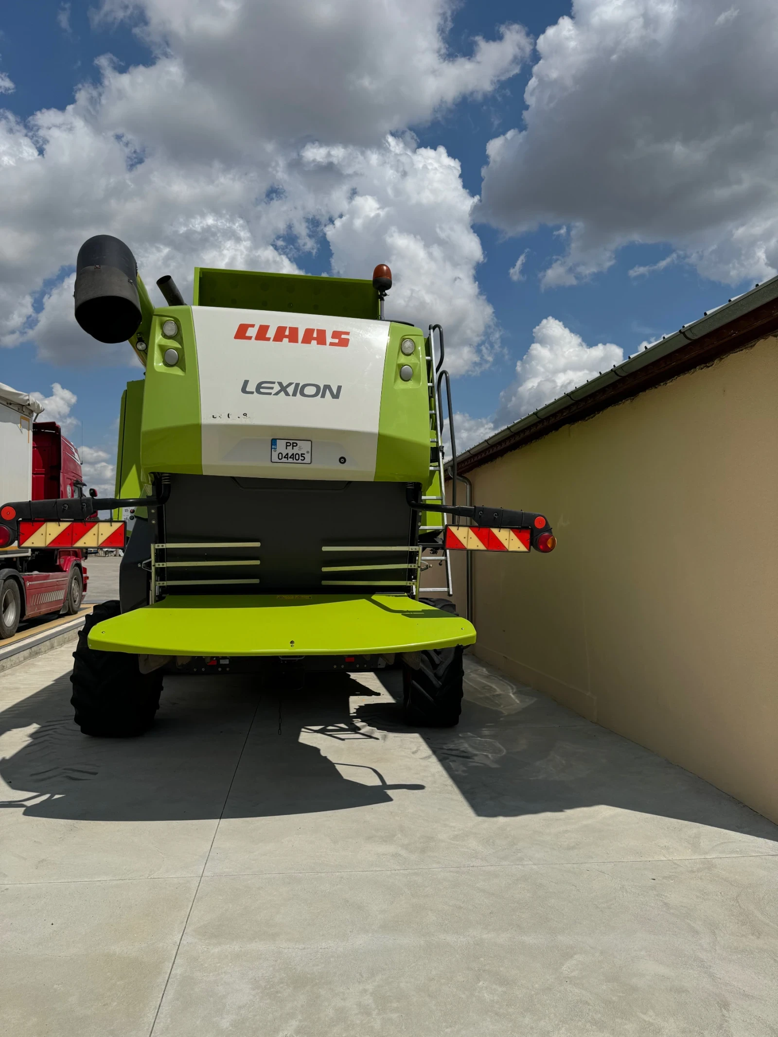 Комбайн Claas Lexion 650, снимка 2 - Селскостопанска техника - 53857391