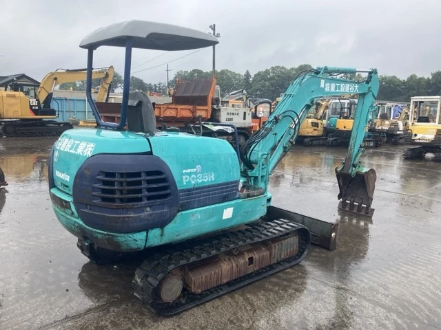 Багер Komatsu PC35R-8 / ПЕРФЕКТЕН / ОЧАКВАН ВНОС !!!, снимка 3 - Индустриална техника - 54717654