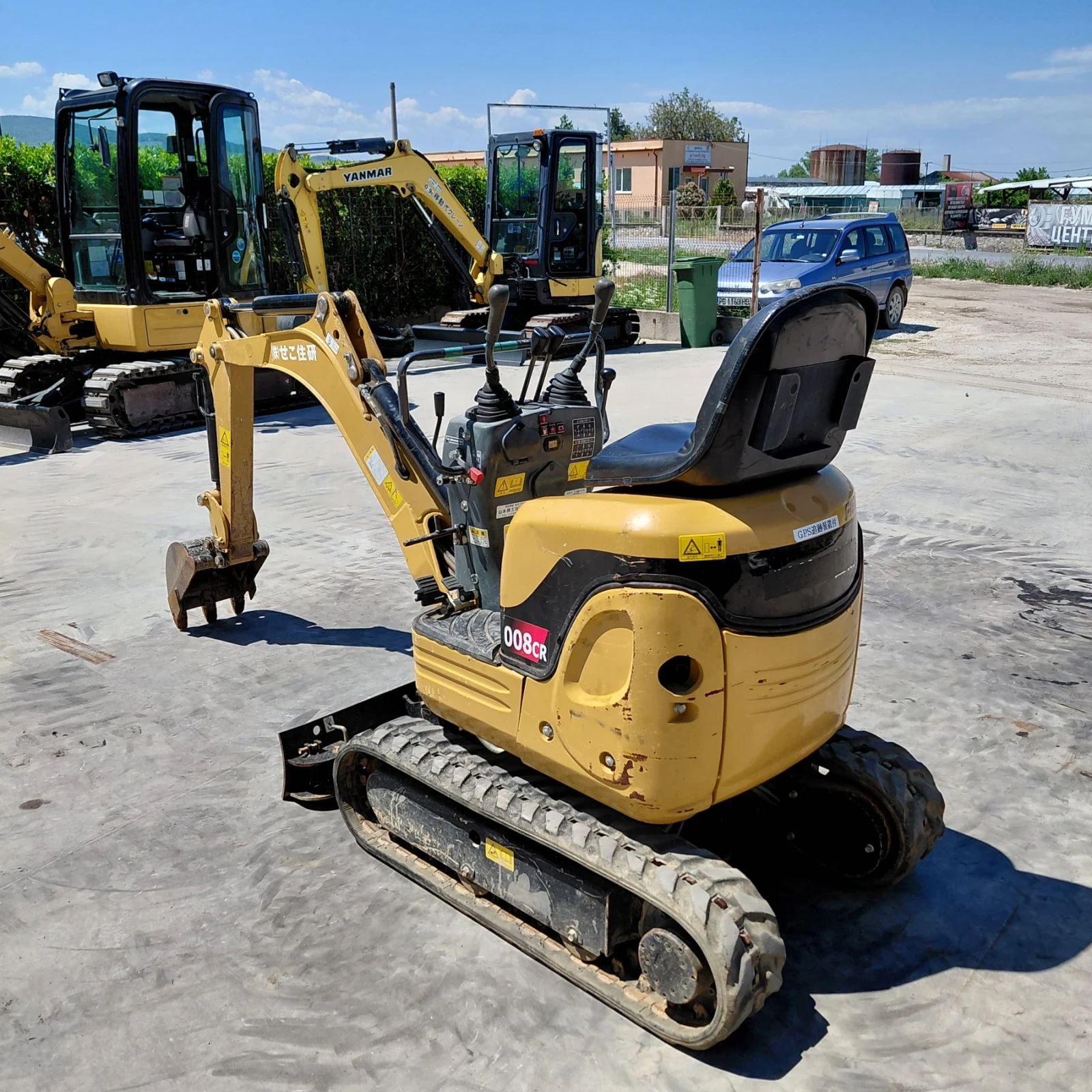 Багер Cat 008CR *  САМО НА 300 мч, КАТО НОВ * , снимка 3 - Индустриална техника - 52818424