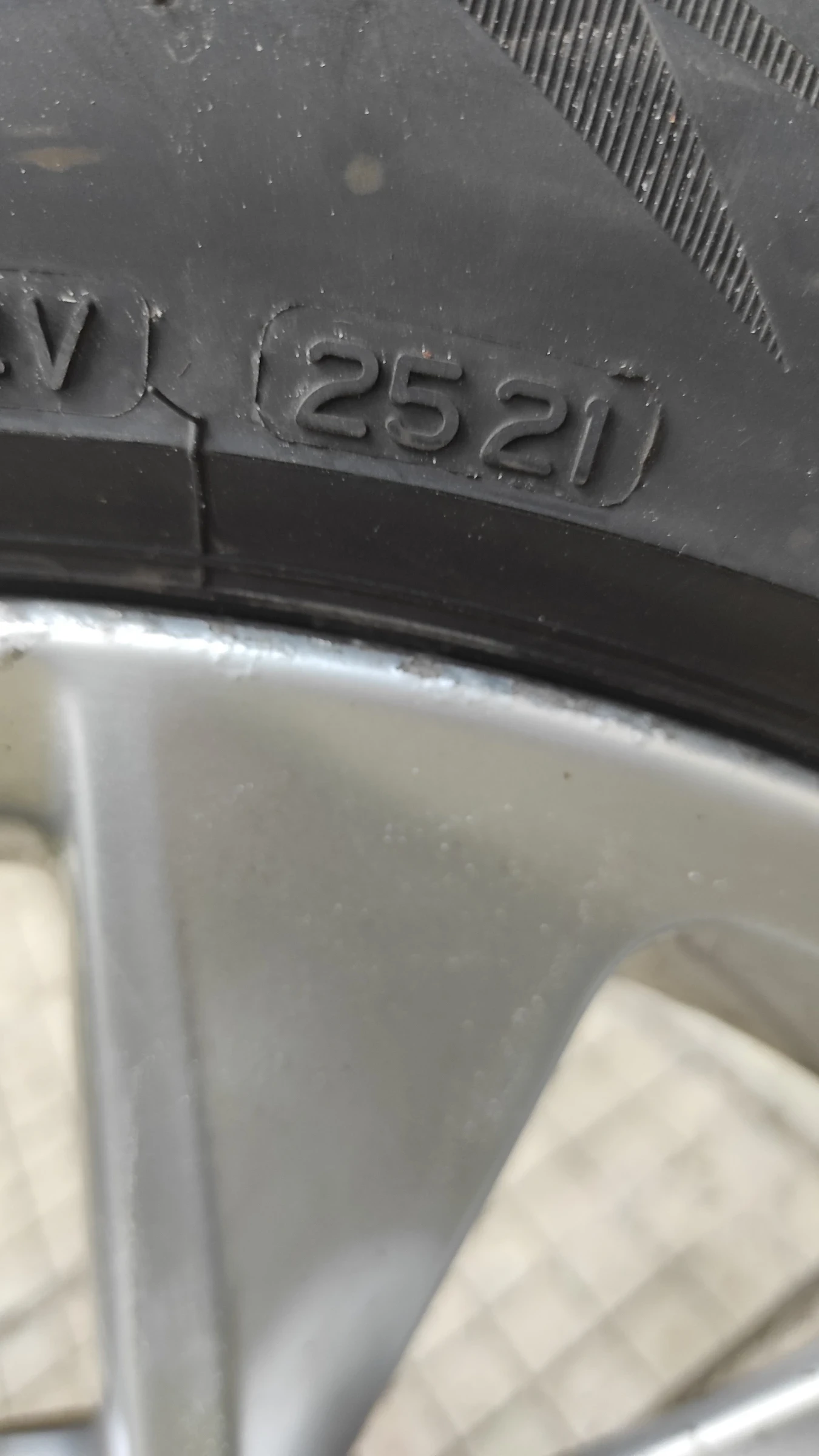 ���� � ������ 235/55R18 �� BMW X4 | Mobile.bg � ����������� 3