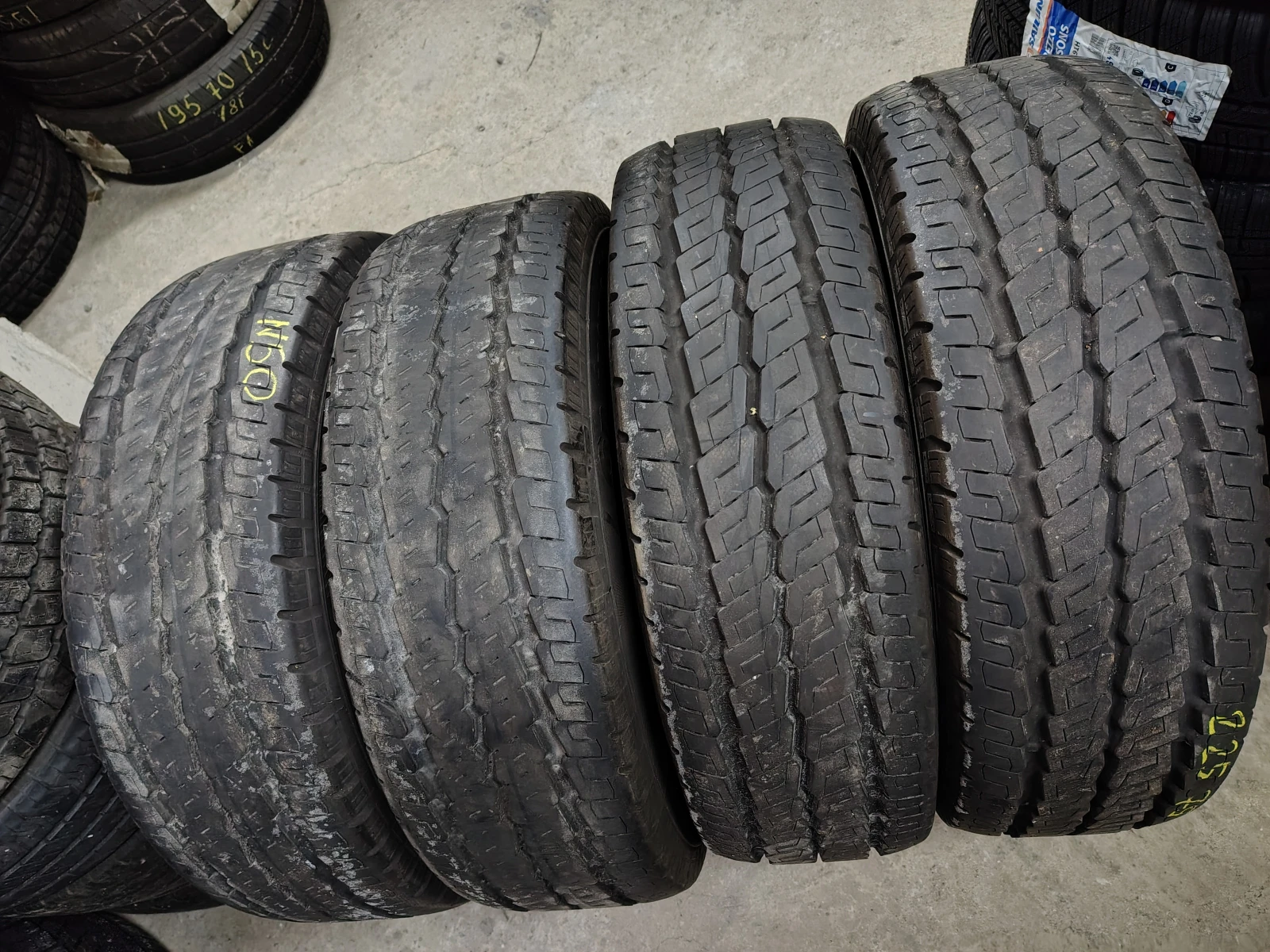 Гуми Летни 225/75R16, снимка 2 - Гуми и джанти - 53725490