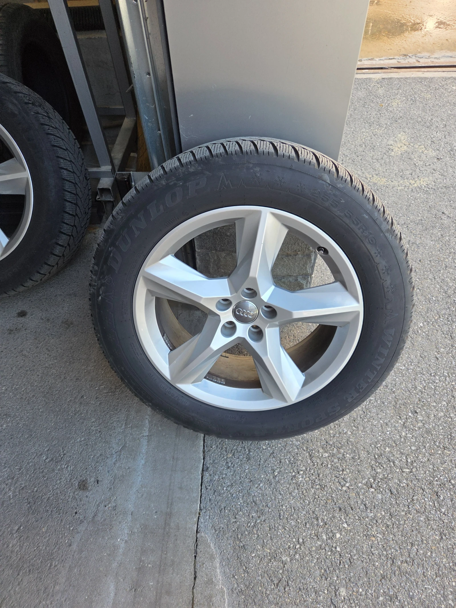 Гуми с джанти Dunlop 255/55R19, снимка 4 - Гуми и джанти - 54348038