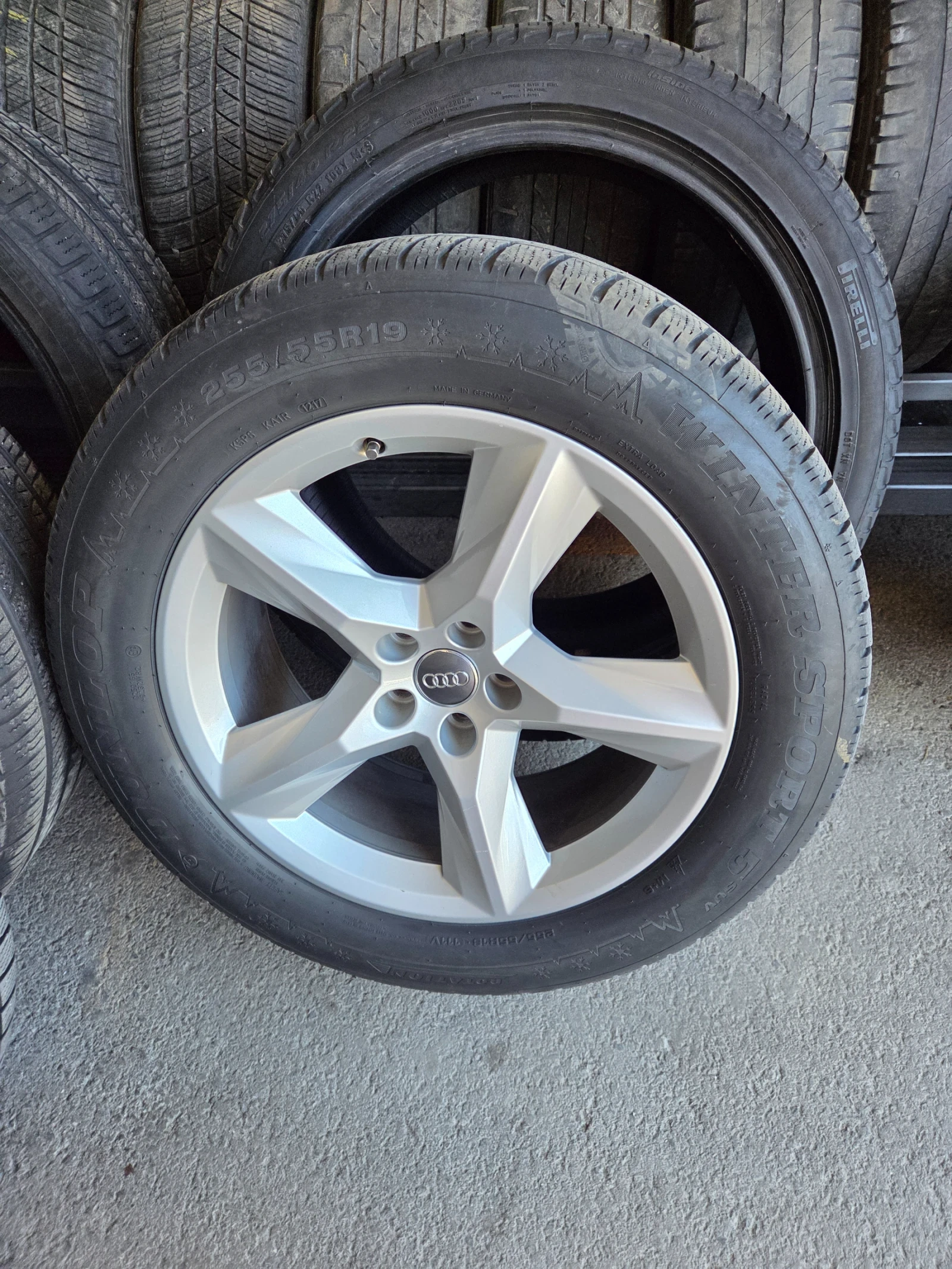 Гуми с джанти Dunlop 255/55R19, снимка 2 - Гуми и джанти - 54348038