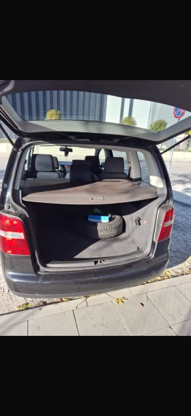 VW Touran 1.9 TDI, снимка 6