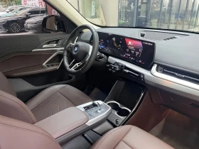 BMW iX1, снимка 10