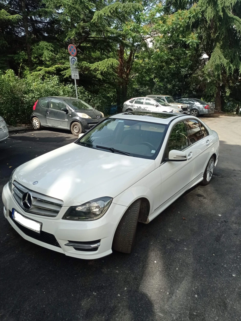 Mercedes-Benz C 300 3.5 V6 4matic AMG, снимка 2 - Автомобили и джипове - 46615342