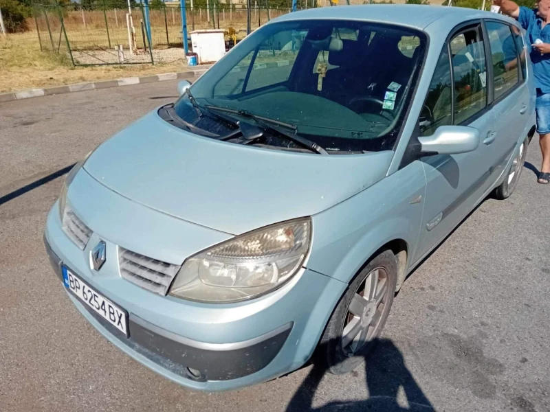 Renault Scenic, снимка 7 - Автомобили и джипове - 46878179