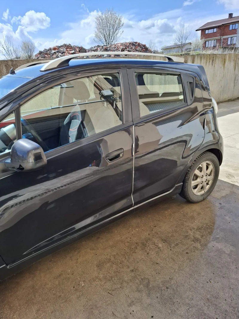 Chevrolet Spark, снимка 3 - Автомобили и джипове - 52335601