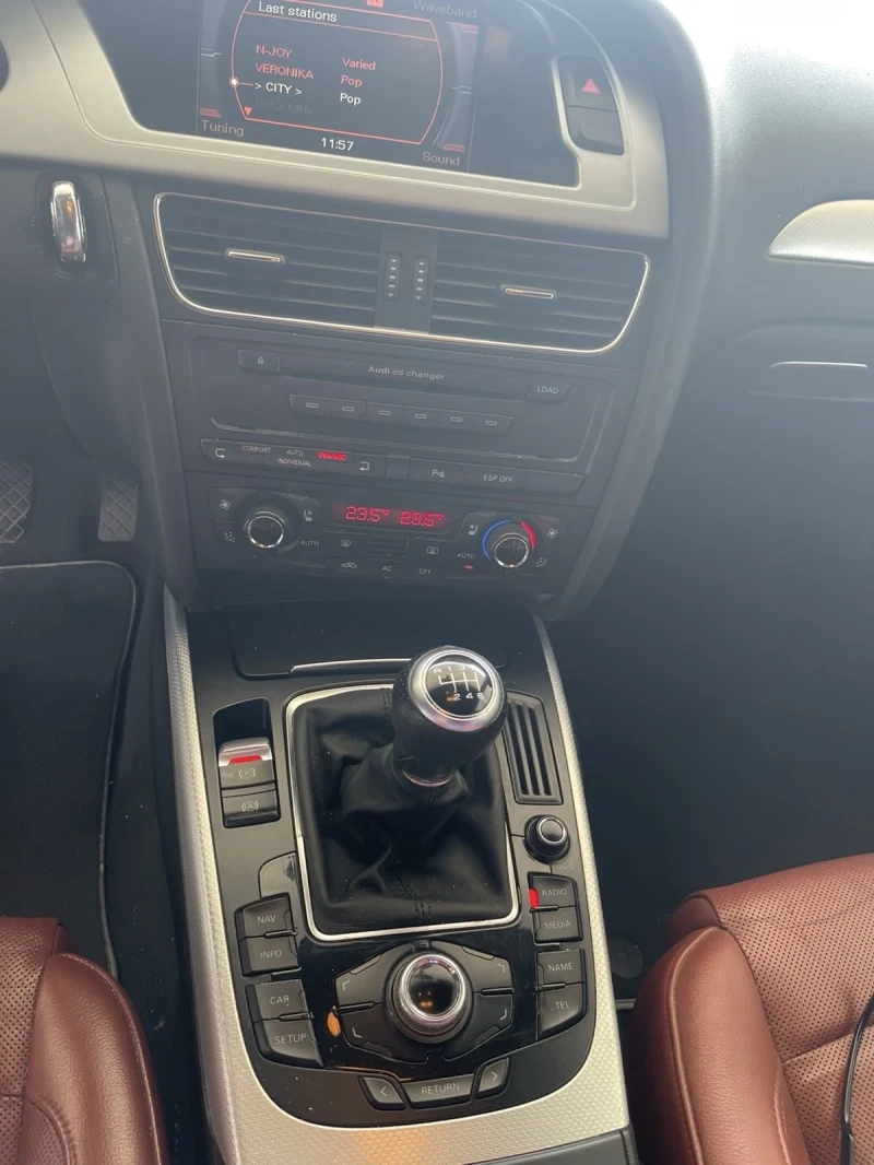 Audi A4 3.0тди ръчка 4х4, снимка 3 - Автомобили и джипове - 50700958