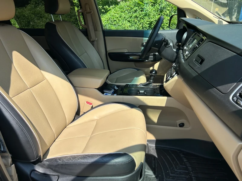 Kia Sedona EX, снимка 10 - Автомобили и джипове - 50723130