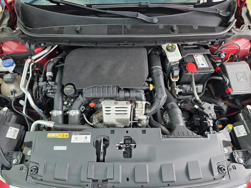 Peugeot 308 1.2 e-THP Allure, снимка 17 - Автомобили и джипове - 51084594