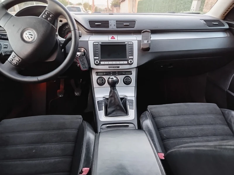 VW Passat, снимка 9 - Автомобили и джипове - 51681606
