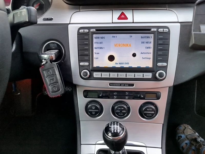 VW Passat, снимка 10 - Автомобили и джипове - 51681606