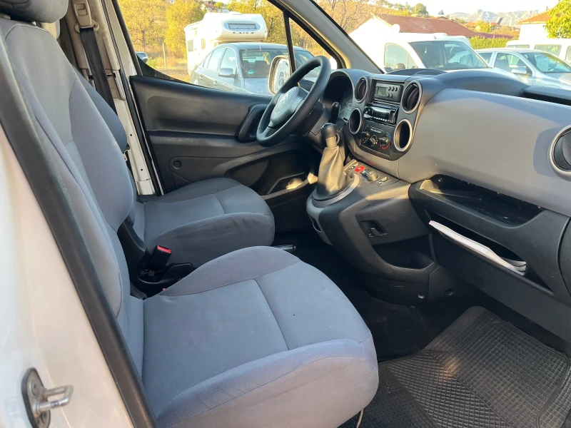 Citroen Berlingo 1.6HDI Хладилно, снимка 13 - Автомобили и джипове - 51895042