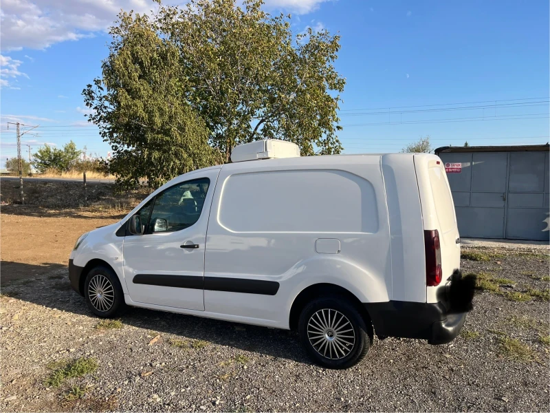 Citroen Berlingo 1.6HDI Хладилно, снимка 7 - Автомобили и джипове - 51895042