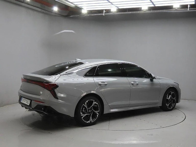 Kia K5 2.0 Prestige * НАЙ-ДОБРА ЦЕНА В БЪЛГАРИЯ* , снимка 4 - Автомобили и джипове - 52357314