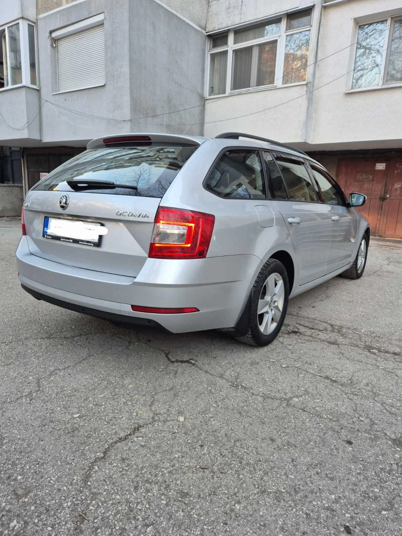 Skoda Octavia, снимка 3 - Автомобили и джипове - 52377292