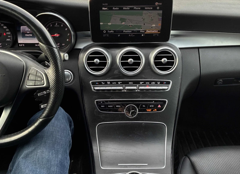 Mercedes-Benz C 300 4MATIC, снимка 8 - Автомобили и джипове - 52749922