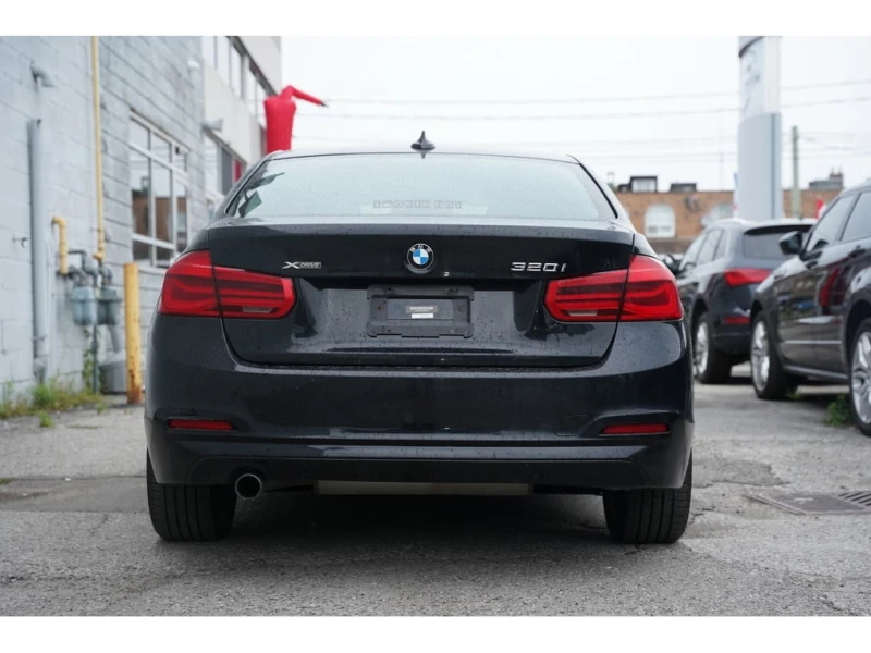 BMW 320 * 320i XDRIVE/ LEATHER/ NO ACCIDENTS * CARFAX * ЦЕ, снимка 5 - Автомобили и джипове - 52753066