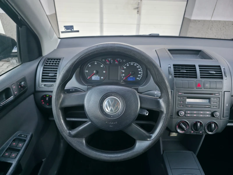 VW Polo 1.4TDI, снимка 15 - Автомобили и джипове - 53112434