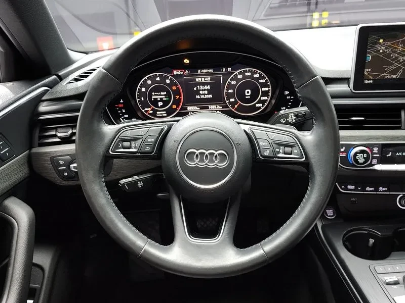 Audi A4 2.0 TFSI Premium - САМО 30% АВАНС, снимка 13 - Автомобили и джипове - 55621597