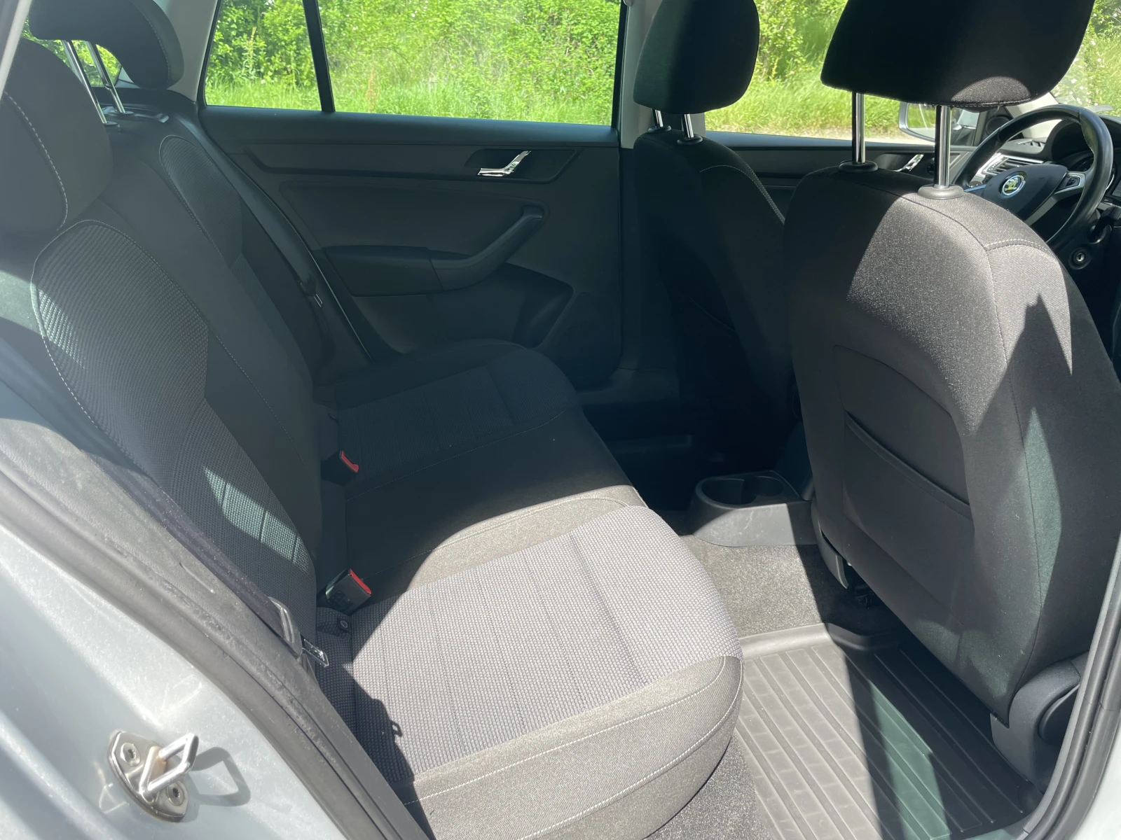 Skoda Rapid  1.6 TDI - 81000km - изображение 8