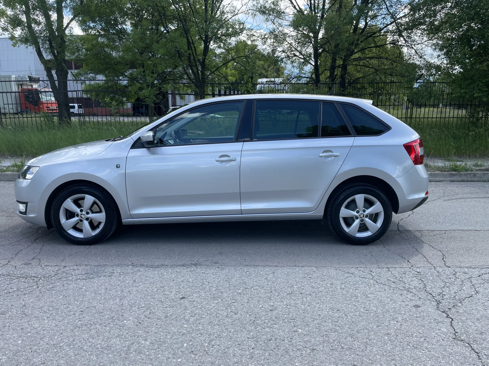 Skoda Rapid  1.6 TDI - 81000km - изображение 3