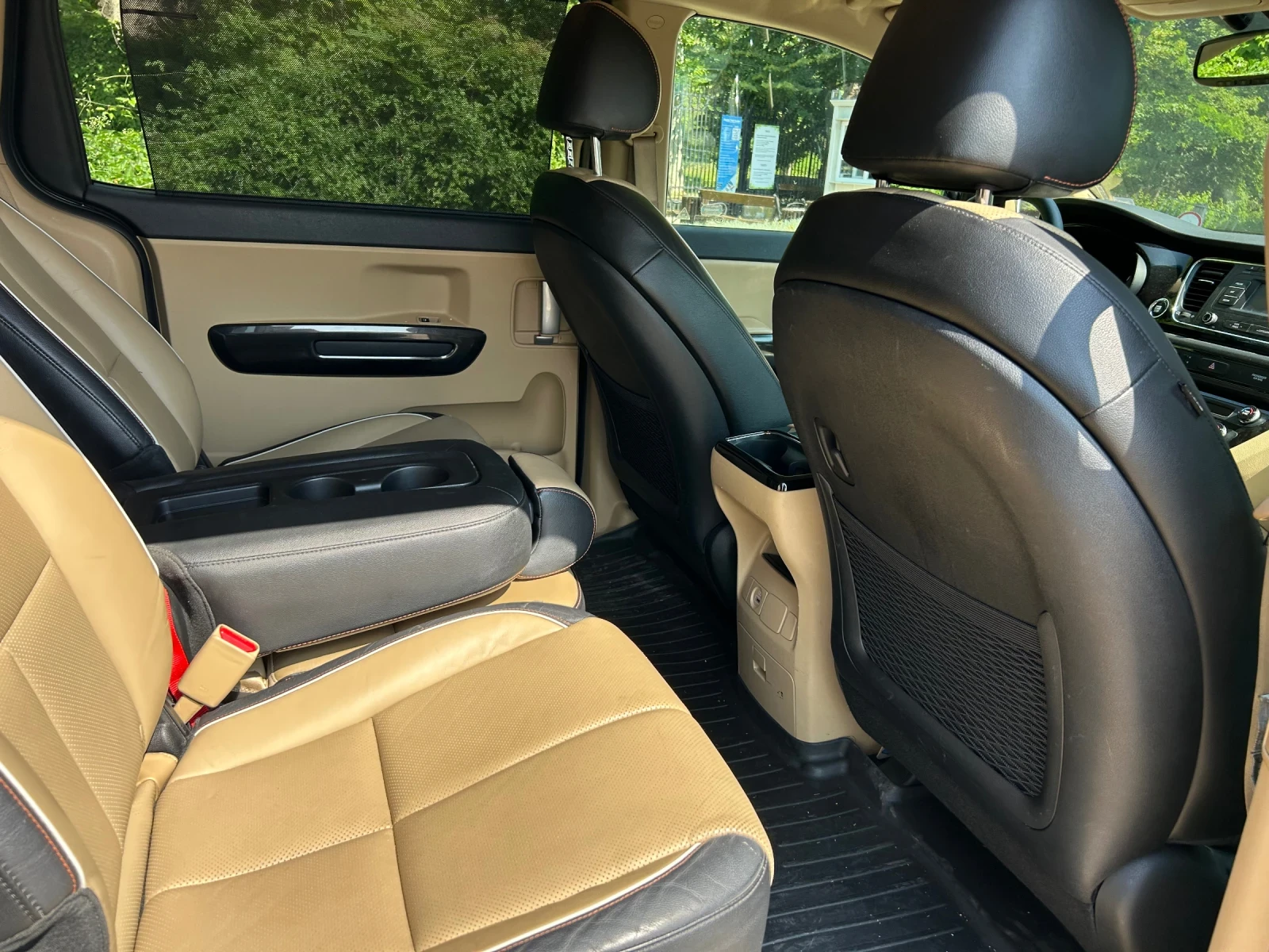 Kia Sedona EX | Mobile.bg   14