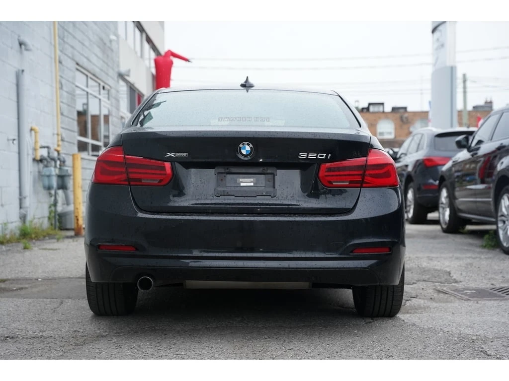 BMW 320 * 320i XDRIVE/ LEATHER/ NO ACCIDENTS * CARFAX * ЦЕ - изображение 5