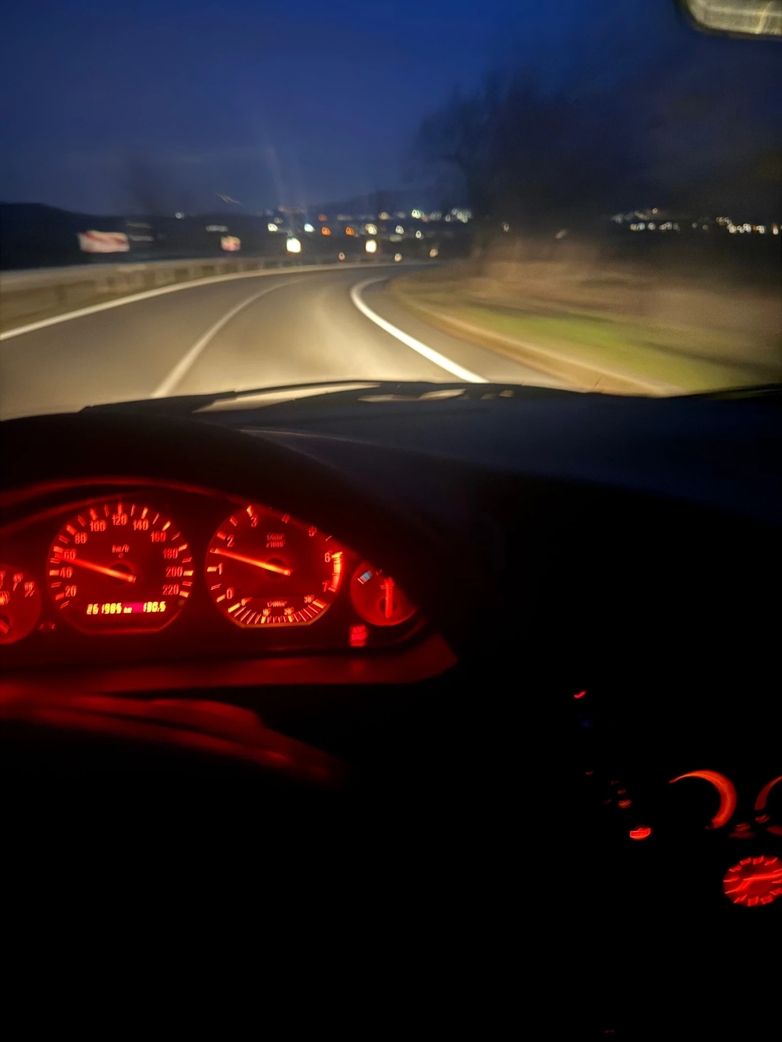 BMW 318 115, снимка 10 - Автомобили и джипове - 53963447