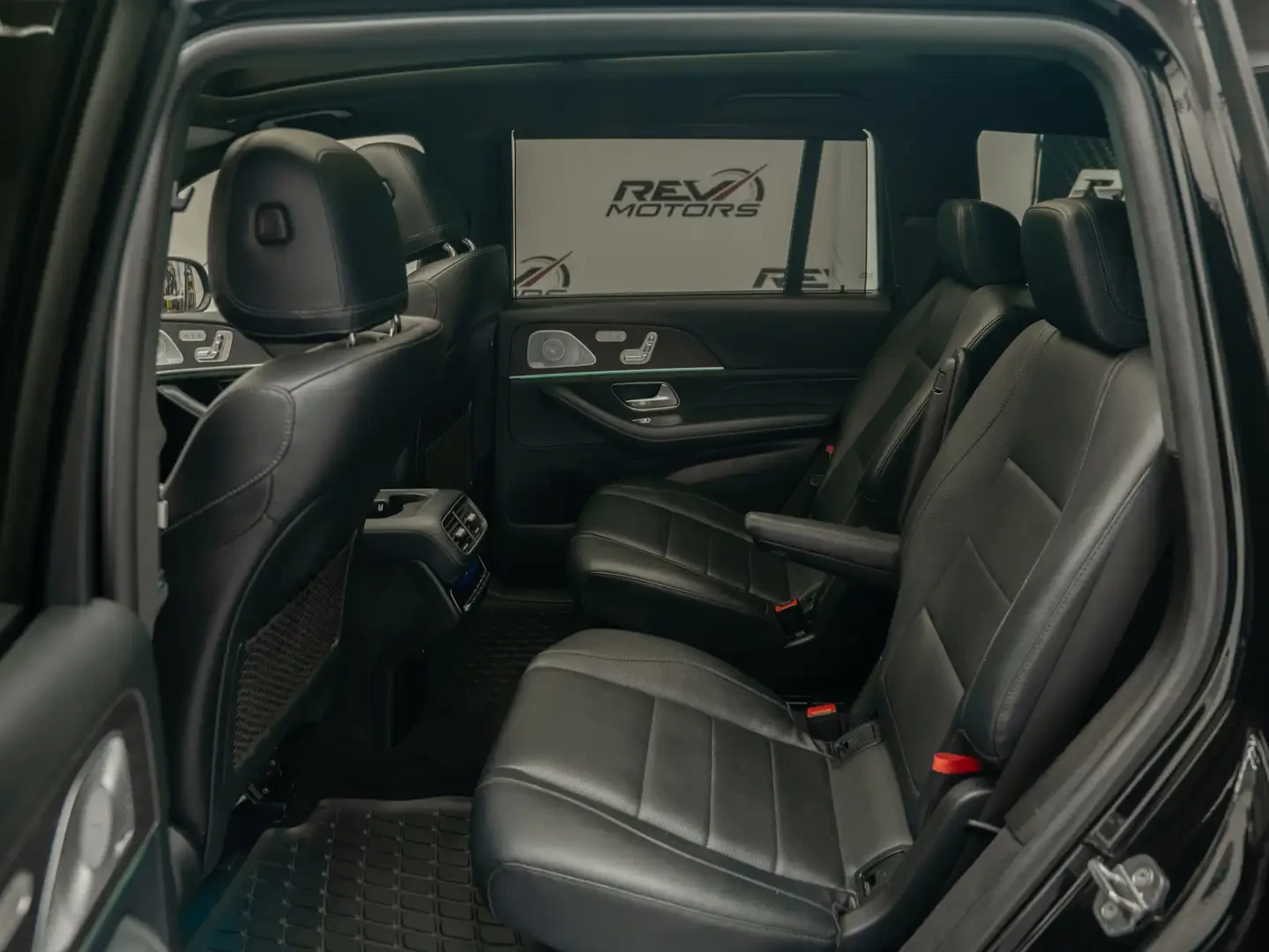 Mercedes-Benz GLS 450, снимка 13 - Автомобили и джипове - 54201202