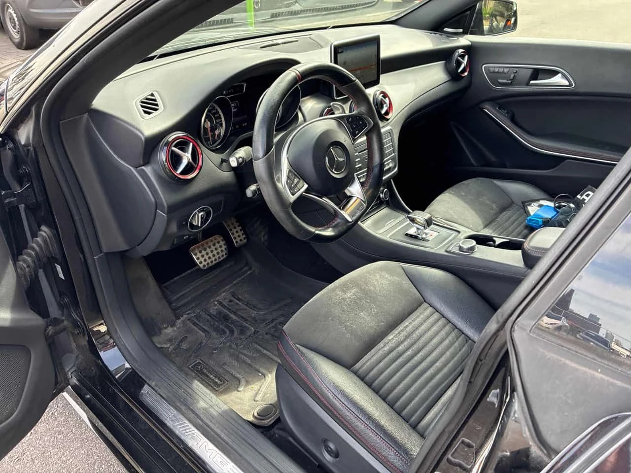 Mercedes-Benz CLA 45 AMG * АВТОКРЕДИТ БЕЗ ПЪРВОНАЧАЛНА ВНОСКА, снимка 7 - Автомобили и джипове - 54650417