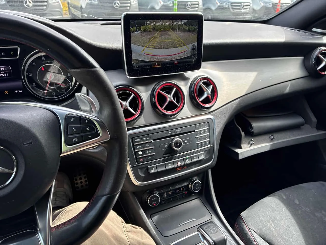 Mercedes-Benz CLA 45 AMG * АВТОКРЕДИТ БЕЗ ПЪРВОНАЧАЛНА ВНОСКА, снимка 9 - Автомобили и джипове - 54650417