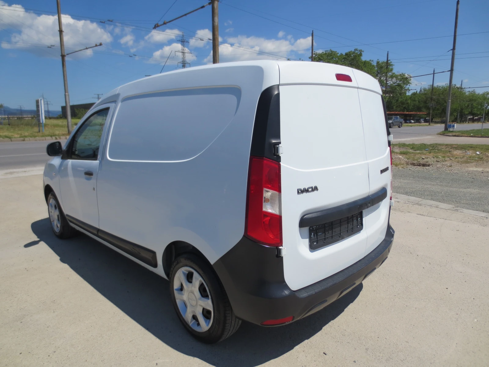 Dacia Dokker 1.5 dci, снимка 7 - Автомобили и джипове - 54680207