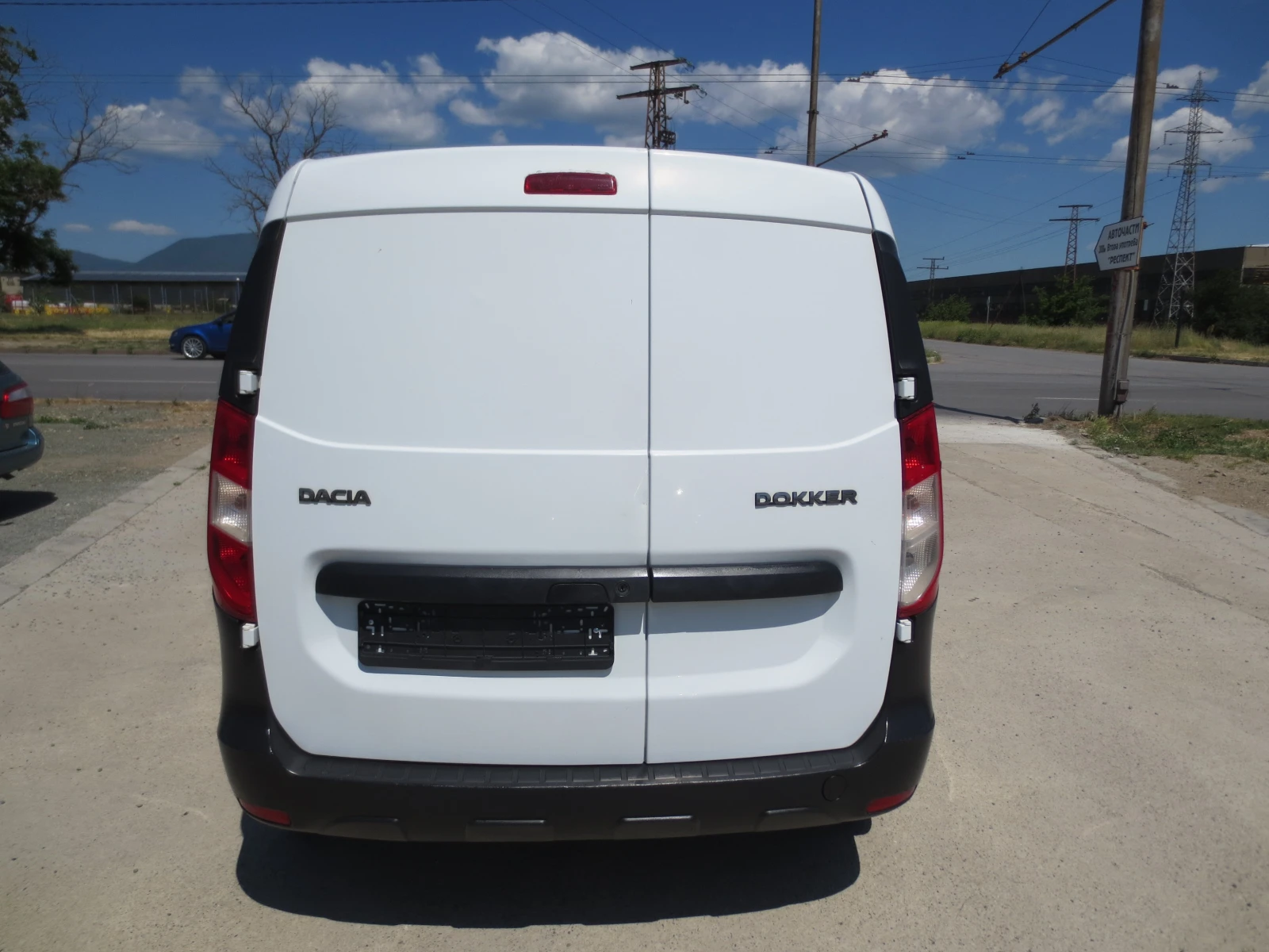 Dacia Dokker 1.5 dci, снимка 6 - Автомобили и джипове - 54680207
